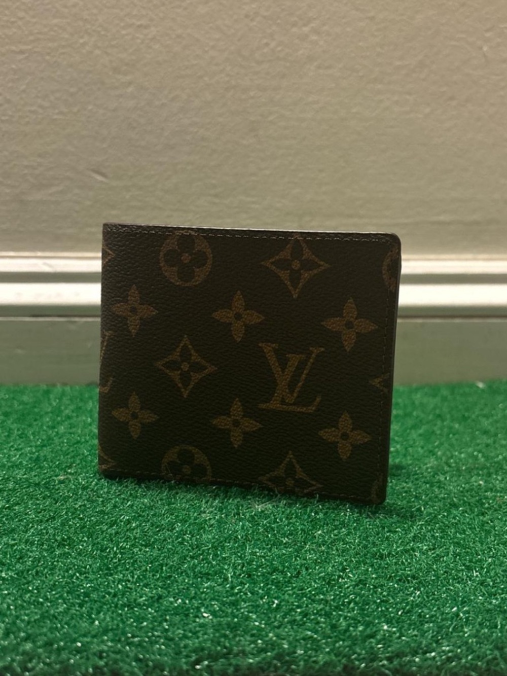 Louis Vuitton Monogram Canvas Men's Wallet - Brown & Gold Monogram
